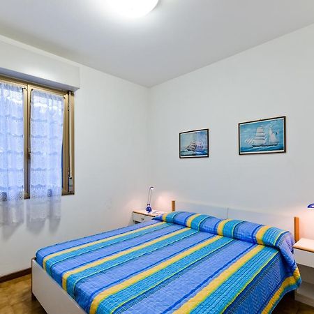 Adua Lägenhet Bibione Exteriör bild