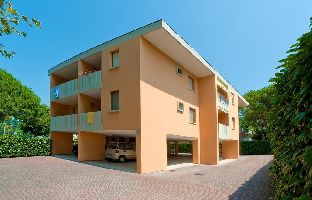 Adua Lägenhet Bibione Exteriör bild